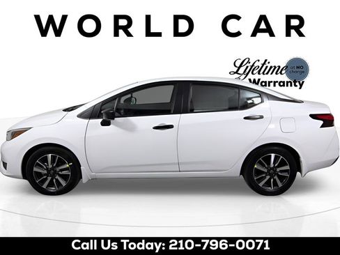 Used 2025 Nissan Versa S w/ S Plus Package image 5