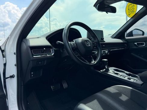 Used 2023 Honda Civic Sport image 11
