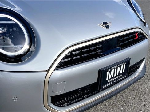 Certified 2025 MINI Cooper S FWD image 30