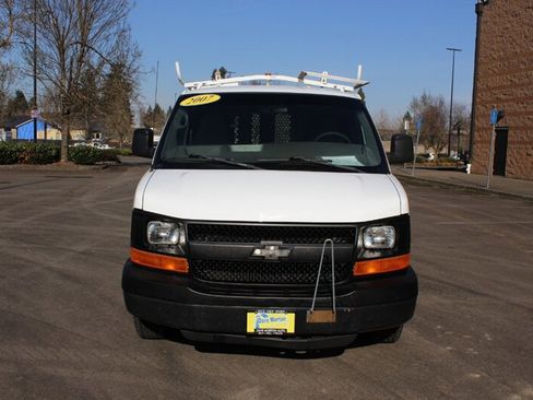 Used 2007 Chevrolet Express 1500 AWD image 6