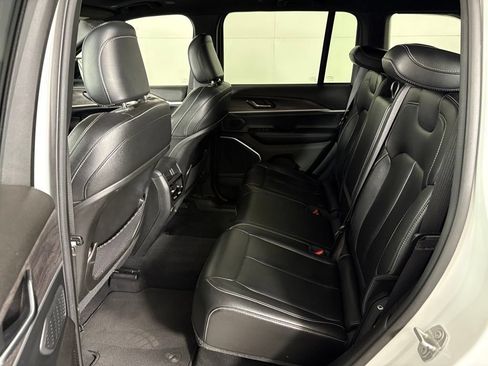 Used 2024 Jeep Grand Cherokee Limited 4xe AWD/4WD image 38