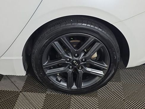 Used 2021 Kia Forte GT-Line w/ GT-Line Premium Package image 18