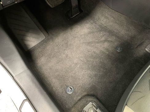 Used 2021 Toyota RAV4 XLE w/ XLE Grade Weather Package image 18