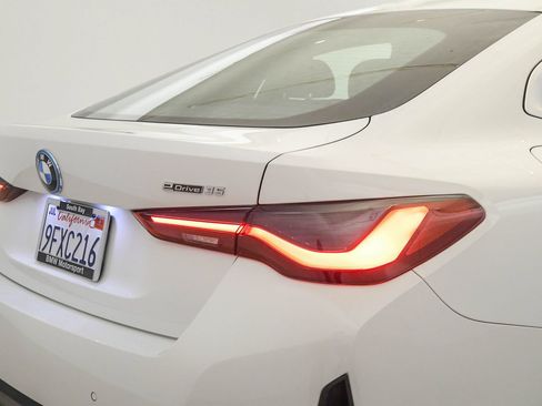 Used 2023 BMW i4 eDrive35 RWD image 11