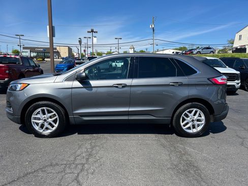Used 2023 Ford Edge SEL w/ Convenience Package AWD/4WD image 4