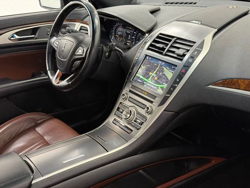 Used 2019 Lincoln MKZ Reserve image 8