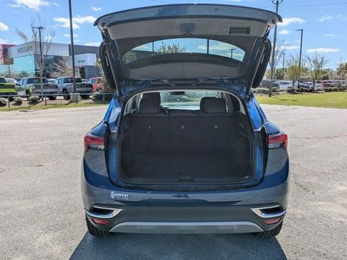 Used 2023 Buick Envision Essence image 32