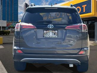 Used 2018 Toyota RAV4 SE AWD/4WD video 4