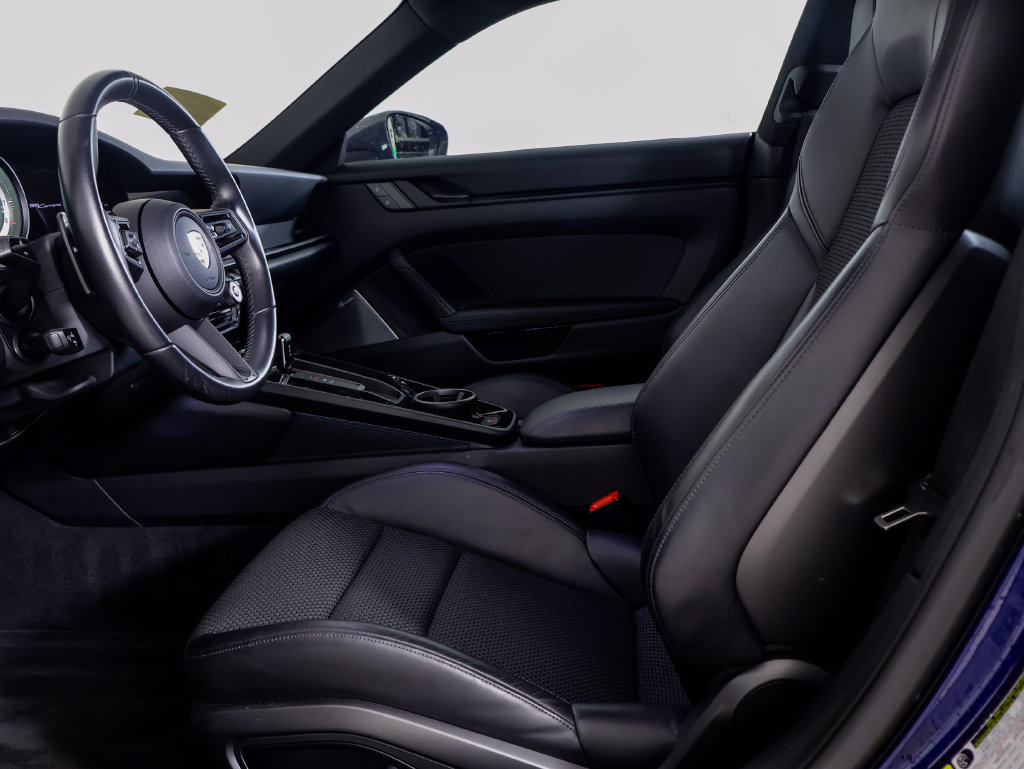 Certified 2023 Porsche 911 Carrera T RWD image 5