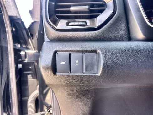 Used 2025 Honda Pilot EX-L image 29