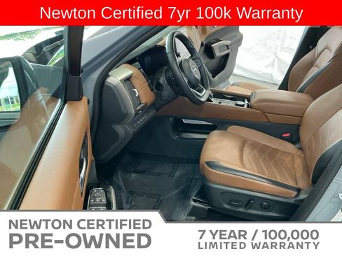 Used 2025 Nissan Pathfinder Platinum AWD/4WD image 8