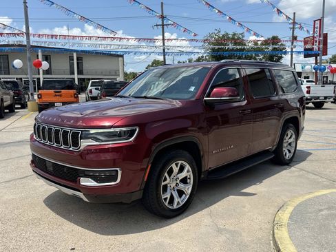 Used 2022 Jeep Wagoneer Series II RWD image 3