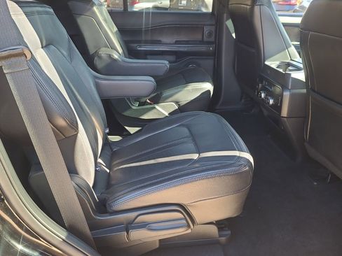 Used 2018 Ford Expedition Limited w/ Equipment Group 301A image 19