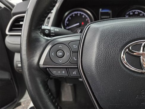 Used 2024 Toyota Camry SE image 19