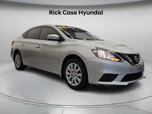 Used 2016 Nissan Sentra S image 8