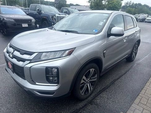 Used 2026 Mitsubishi Outlander Sport AWD image 3