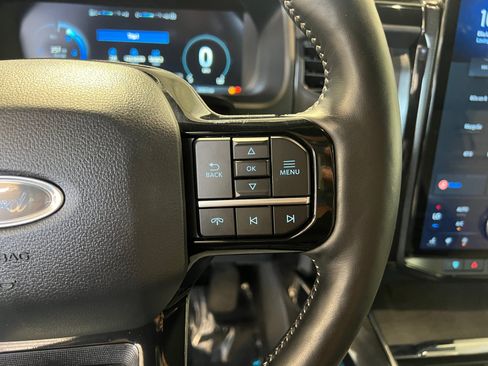 Used 2023 Ford F150 Lightning Platinum AWD/4WD image 17