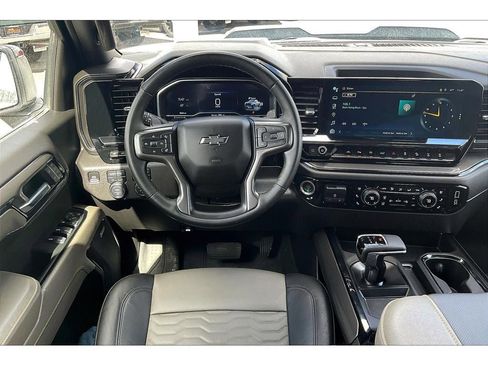 Used 2024 Chevrolet Silverado 1500 ZR2 w/ Technology Package image 5