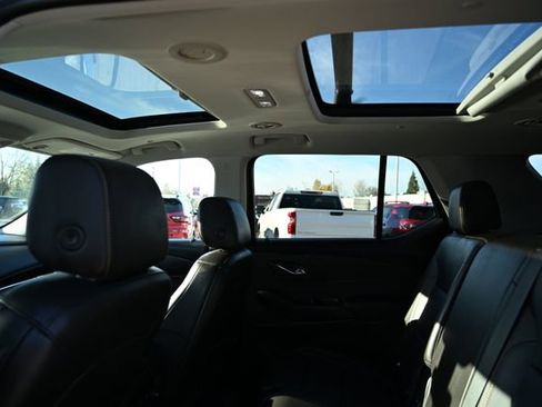 Used 2020 Chevrolet Traverse LT w/ LT Premium Package image 47