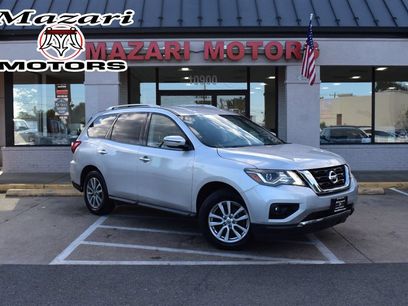 Used 2018 Nissan Pathfinder SV