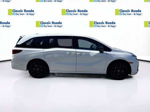 Certified 2025 Honda Odyssey Sport-L image 9