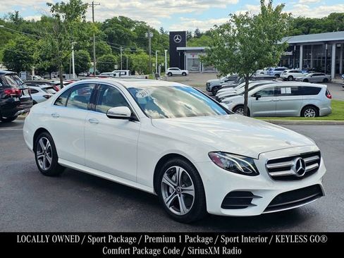 Certified 2017 Mercedes-Benz E 300 4MATIC image 1