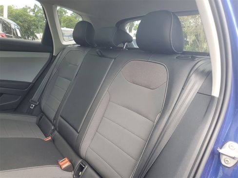 Used 2022 Volkswagen Taos SE image 49