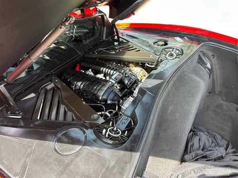 Used 2024 Chevrolet Corvette Z06 RWD image 19