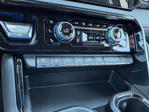 New 2026 GMC Sierra 2500 AT4 w/ AT4 Premium Plus Package image 5