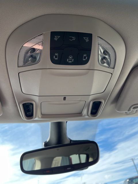 Used 2024 Chrysler Pacifica Limited FWD image 53