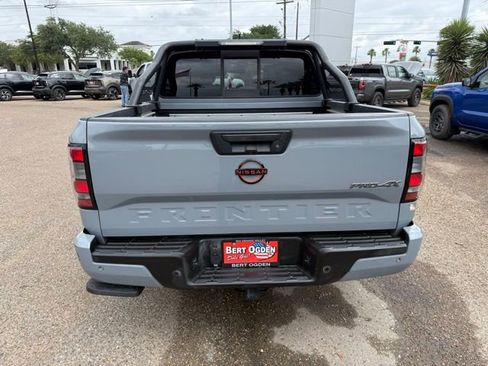 Used 2022 Nissan Frontier PRO-4X w/ Pro-4X Premium Package image 6