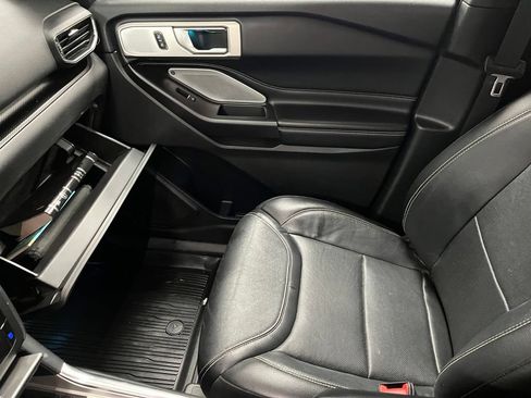Used 2020 Ford Explorer ST w/ ST Street Pack AWD/4WD image 41