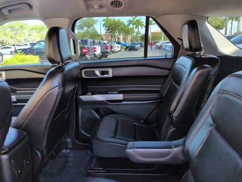 Certified 2023 Ford Explorer XLT w/ Equipment Group 202A AWD/4WD image 14