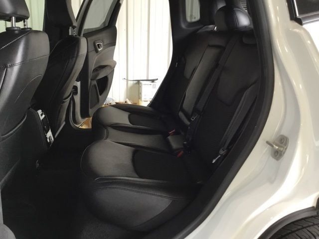 Used 2024 Jeep Compass Latitude AWD/4WD image 34
