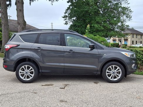 Used 2018 Ford Escape SE AWD/4WD image 7