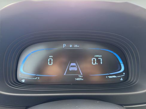 Used 2023 Hyundai Venue SEL w/ Cargo Package image 12