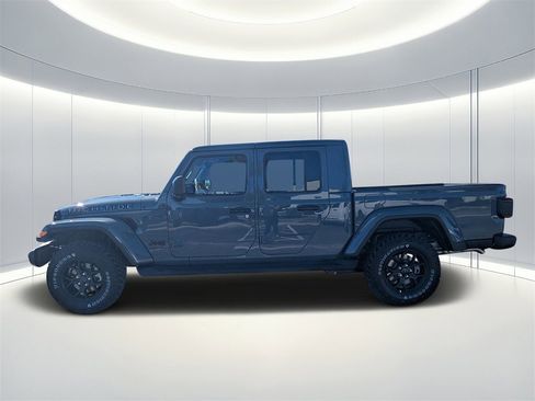 New 2025 Jeep Gladiator Sport image 7