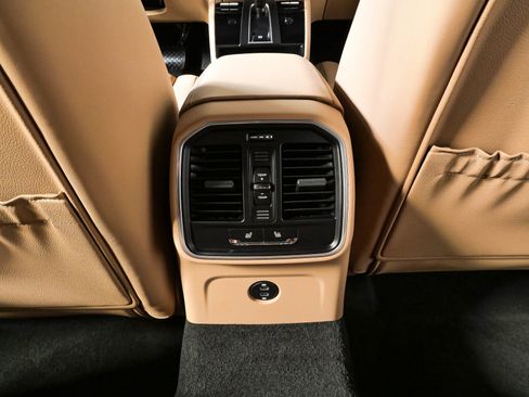 New 2026 Porsche Macan S AWD/4WD image 21