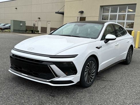 New 2026 Hyundai Sonata SEL FWD image 3