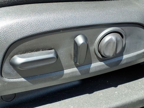 Used 2020 Chevrolet Equinox LT image 14