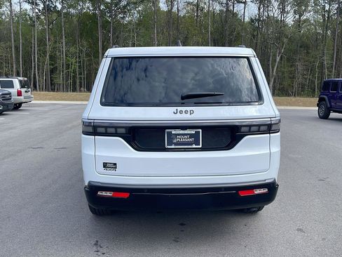New 2026 Jeep Grand Wagoneer 4WD image 6
