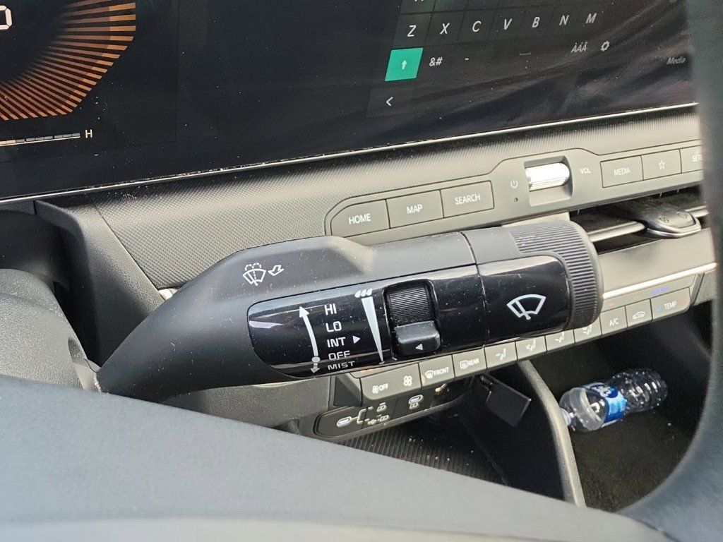 Certified 2025 Kia K4 FWD image 20