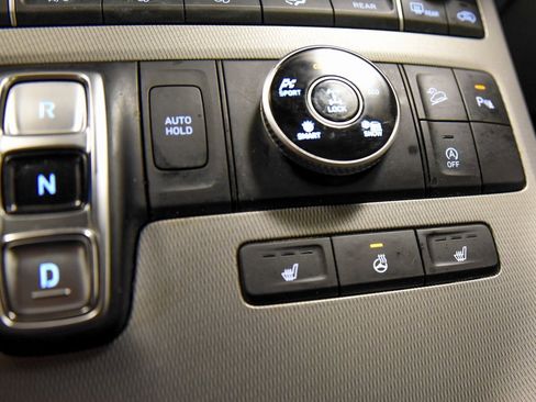 Used 2022 Hyundai Palisade SEL w/ Premium Package image 22