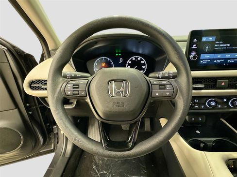 New 2027 Honda HR-V LX image 11