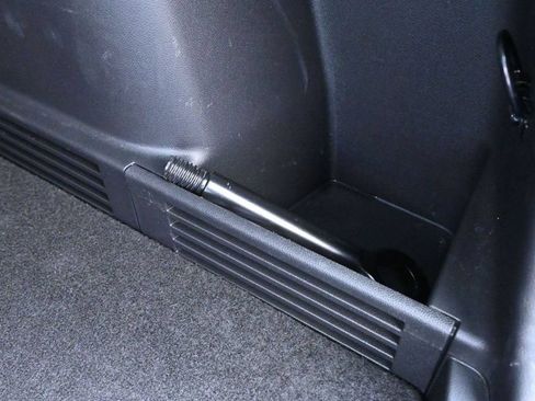Used 2025 Chevrolet TrailBlazer LT w/ Convenience Package FWD image 38