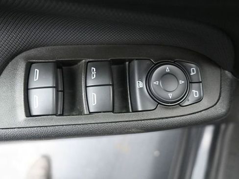 Used 2023 Chevrolet Equinox RS w/ RS Leather Package AWD/4WD image 10