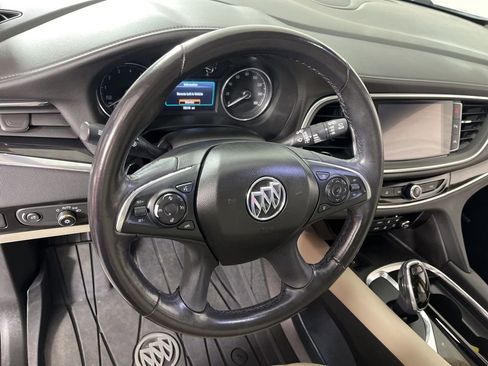 Used 2018 Buick Enclave Premium image 31