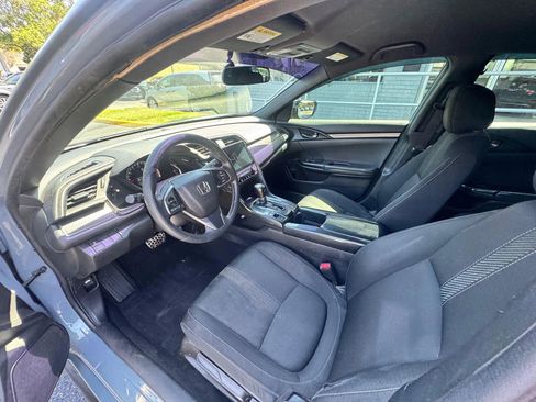 Used 2018 Honda Civic Sport Hatchback image 11