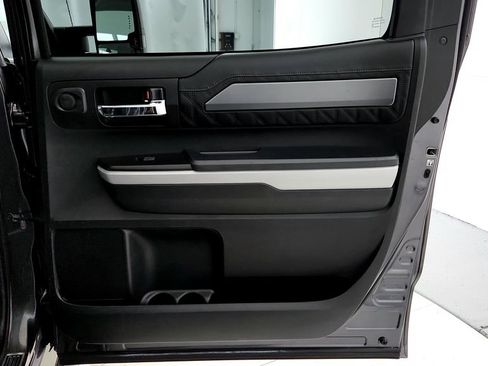 Used 2019 Toyota Tundra Platinum AWD/4WD image 18