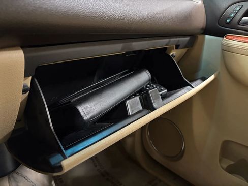 Used 2012 GMC Yukon XL Denali image 52